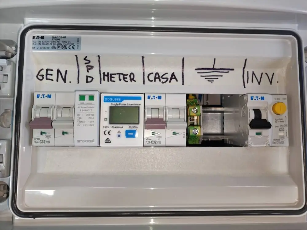 Quadro di interfaccia impianto fotovoltaico con circuiti etichettati